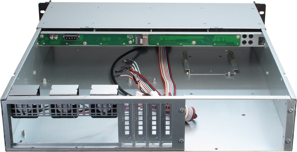 Inter-Tech IPC 2U-2404L - Rack-Montage - 2U - micro ATX - SATA/SAS - Hot-Swap - ohne Netzteil (ATX)