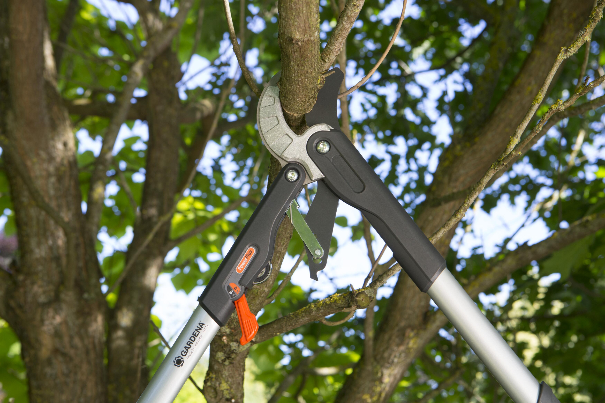 Gardena | SmartCut Ratschen-Astschere